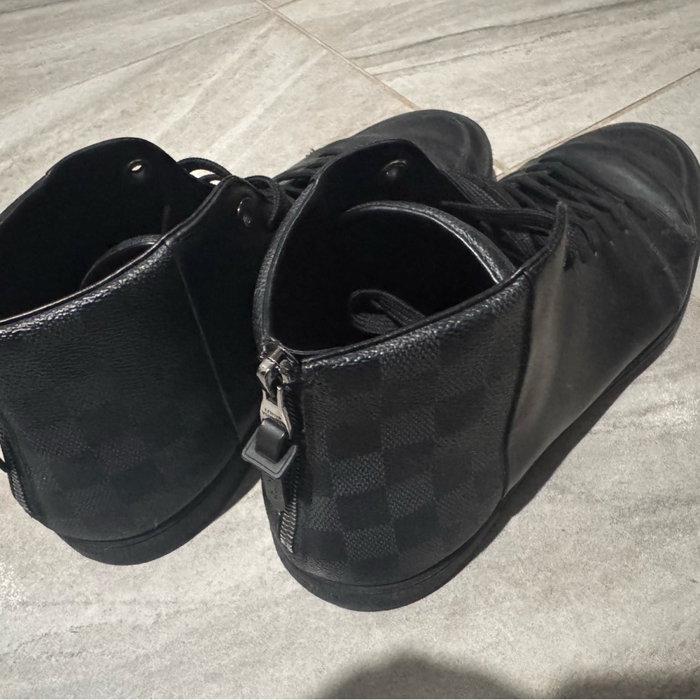 Louis Vuitton Sneakers